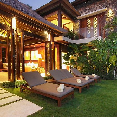 Villa Suar Drupadi Seminyak Exterior foto